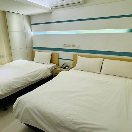 Kiwi Express Hotel - Kaohsiung Station מראה חיצוני תמונה