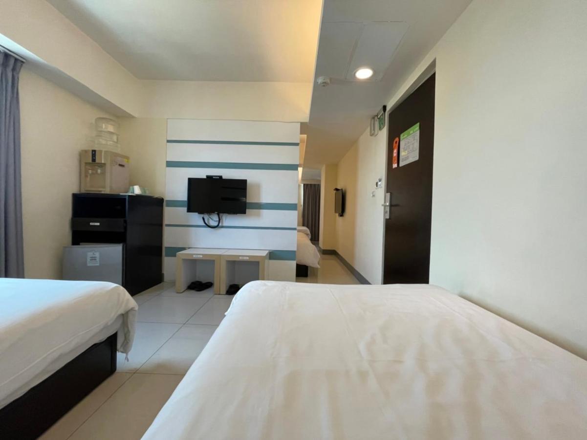Kiwi Express Hotel - Kaohsiung Station מראה חיצוני תמונה
