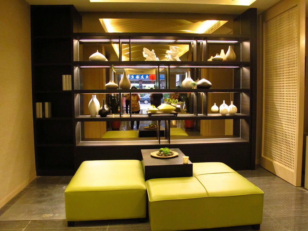Kiwi Express Hotel - Kaohsiung Station מראה חיצוני תמונה