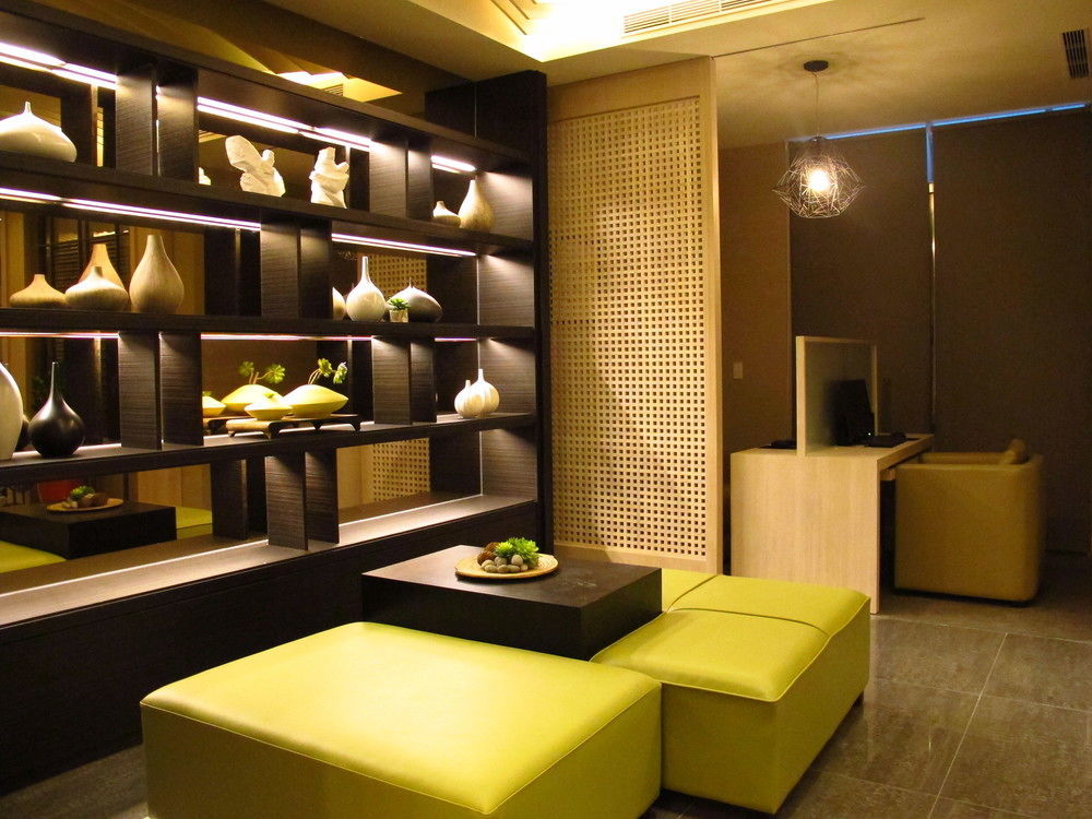 Kiwi Express Hotel - Kaohsiung Station מראה חיצוני תמונה