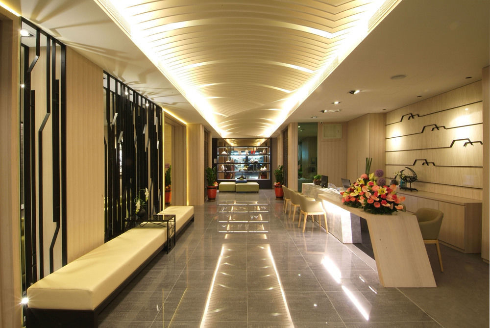 Kiwi Express Hotel - Kaohsiung Station מראה חיצוני תמונה