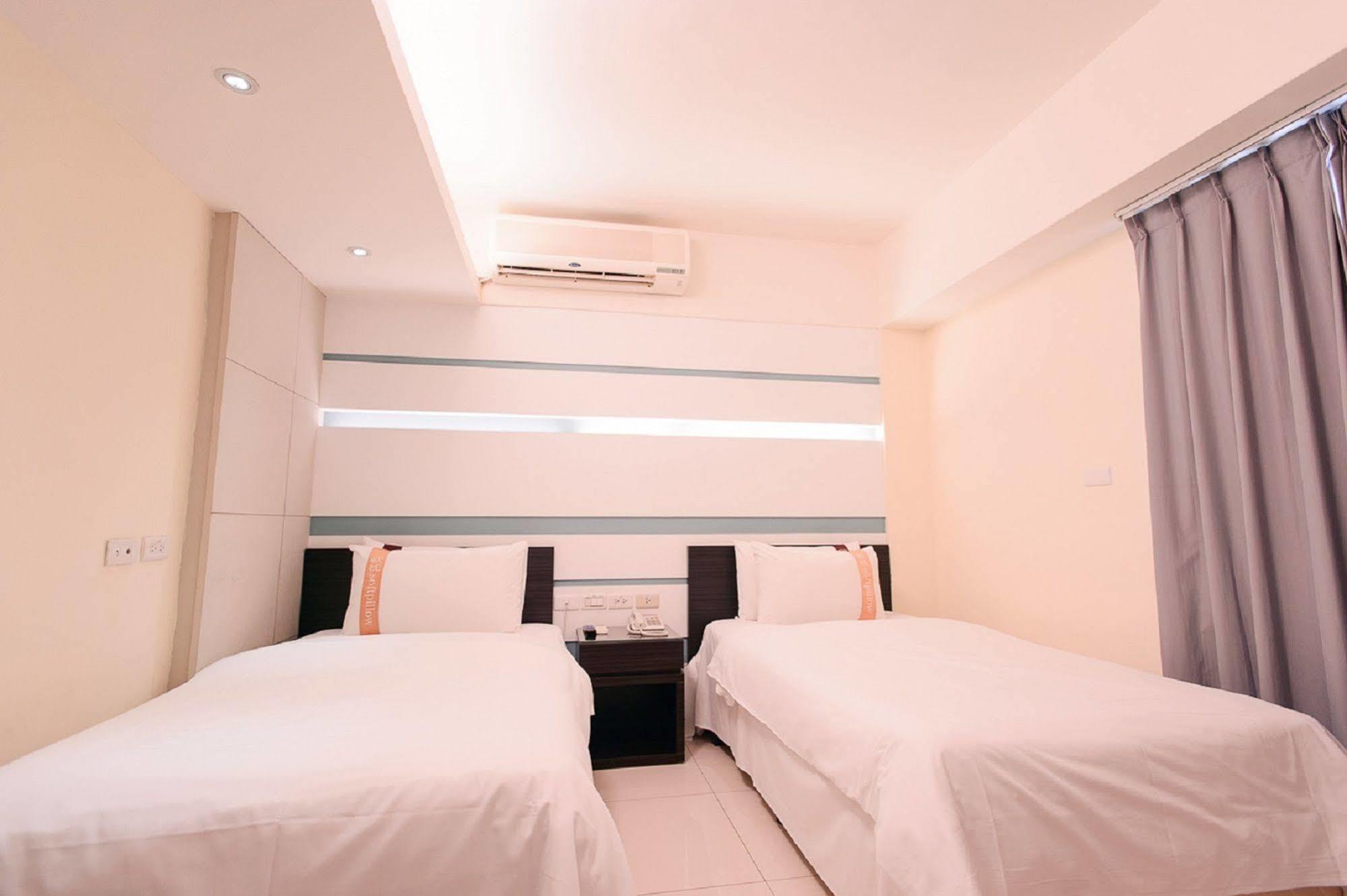 Kiwi Express Hotel - Kaohsiung Station מראה חיצוני תמונה